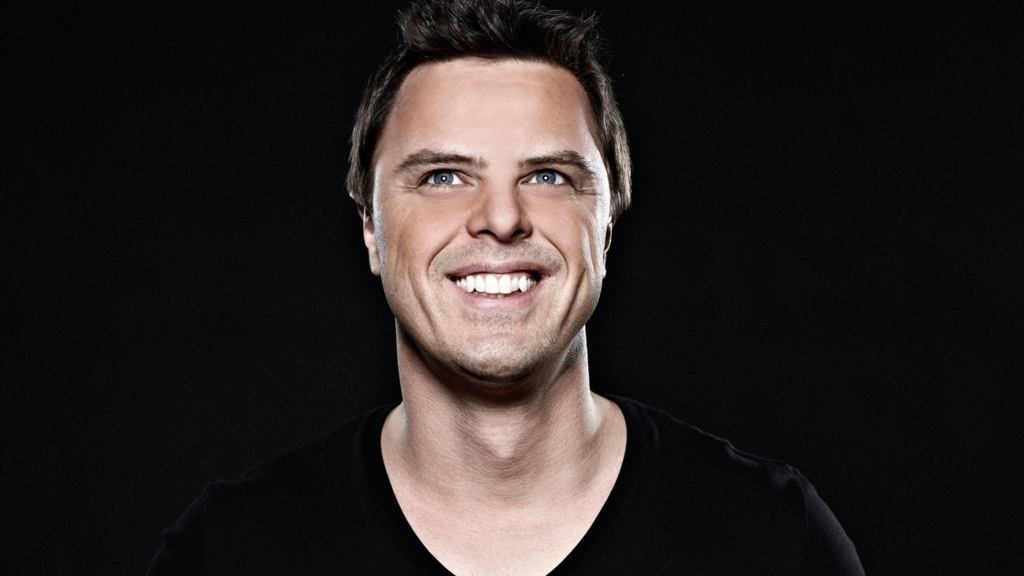 Markus Schulz B2B Ferry Corsten (18+)