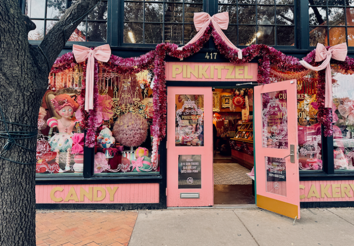 the front of Pinkitzel in the Bishop Arts