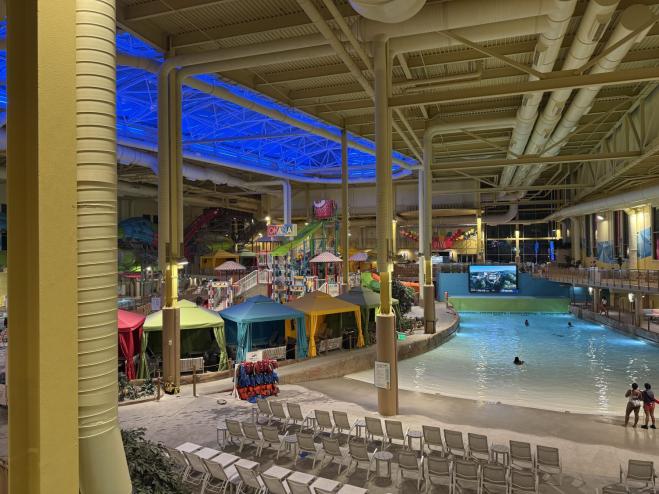 okana resort pool