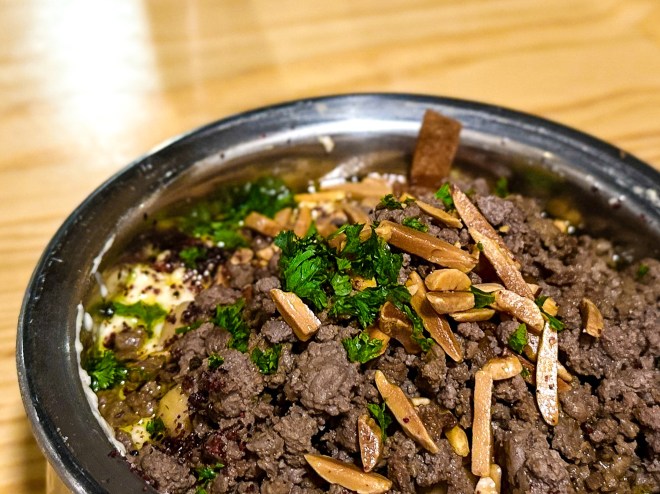 Fatteh with beef, nuts and ghee