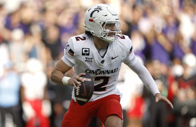 Cincinnati QB Brendan Sorsby.