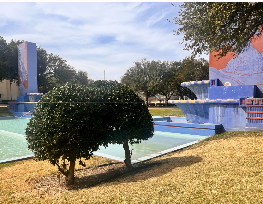 The Fair Park Esplanade Fountain showing signs of neglect.