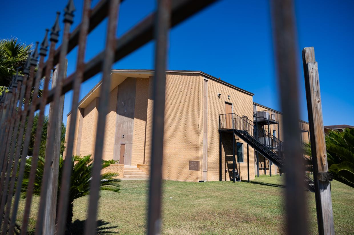 Texas migrant shelter