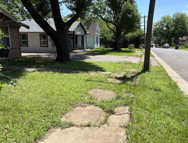 broken sidewalks in 10th street