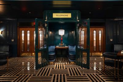 A peek inside newly opened Palladino's, the steakhouse straight out of Grand Central Station