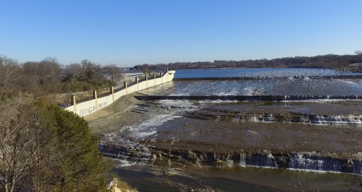 1,000,000 Gallons of Sewage Are Flowing Toward White Rock Lake