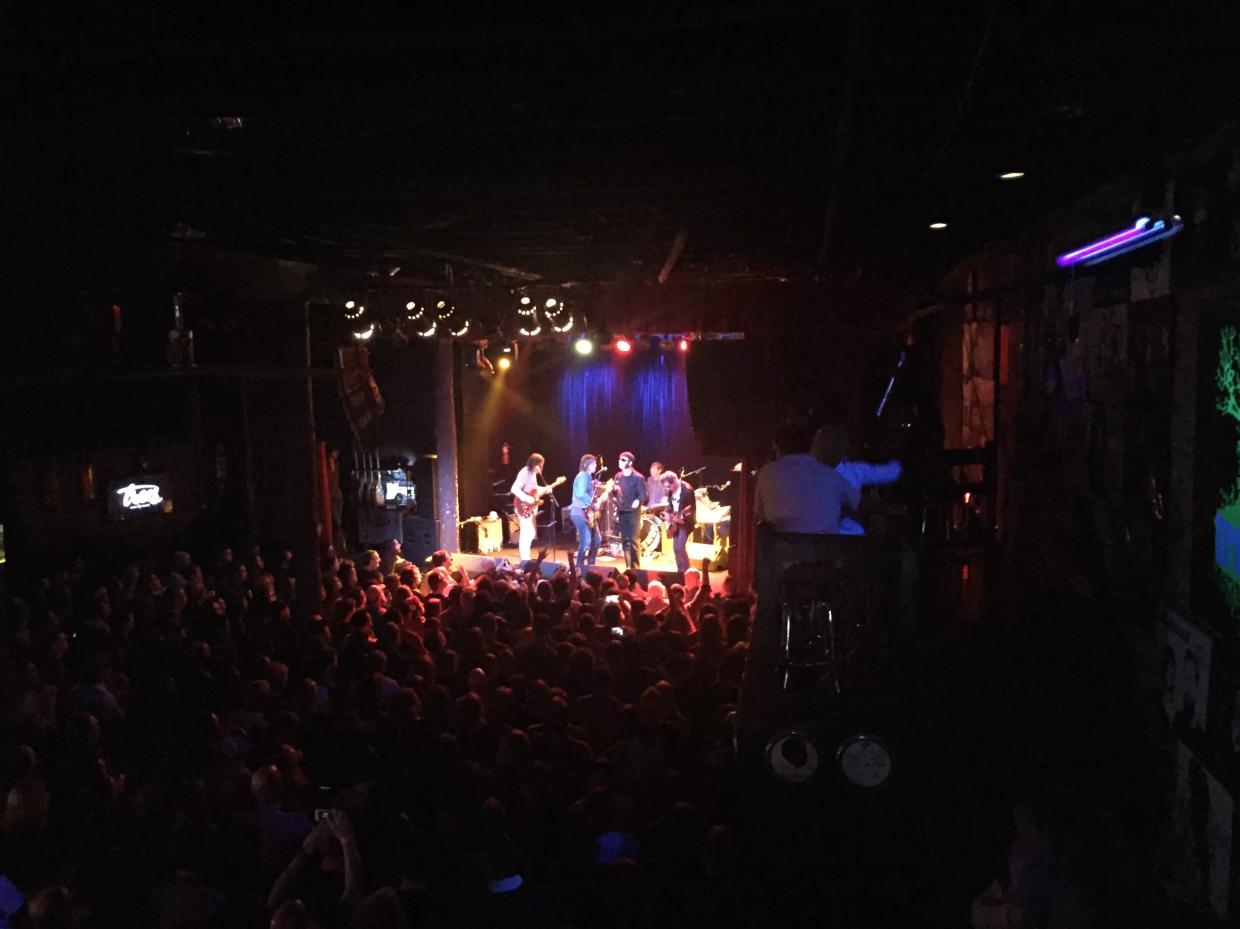 Brian Jonestown Massacre Show Was Unvarnished, and That’s What Made It Interesting