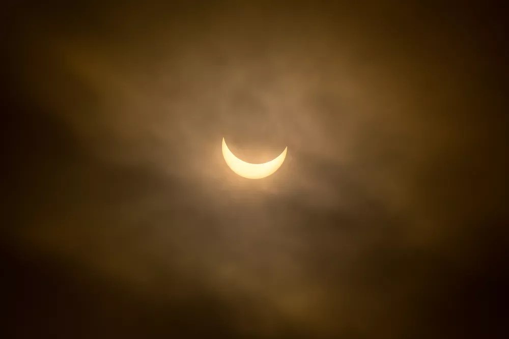 This Is How the Solar Eclipse Will Go Down in Dallas
