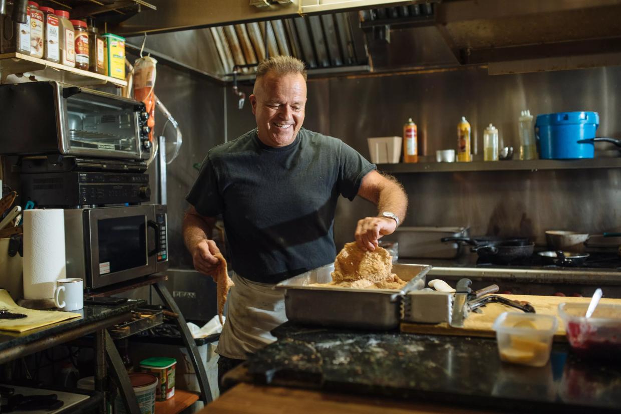 For 22 Years, the Best Meals in Rowlett Have Been the Schnitzels at Fritzl’s