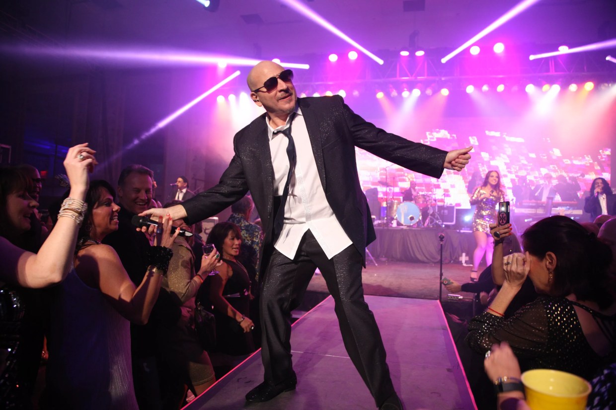 When the Lights Go Up, Members of Dallas’ Highest-Earning Party Band Feel Screwed