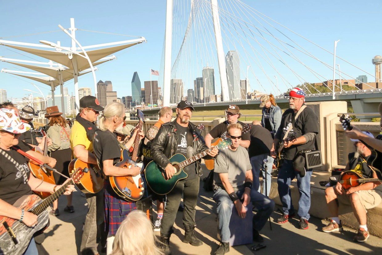 100 People Celebrate Peace, Music at 4th Annual Open Carry Guitar Rally