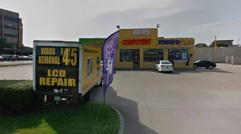 Dallas Police Looking for Robber of Metro PCS Stores
