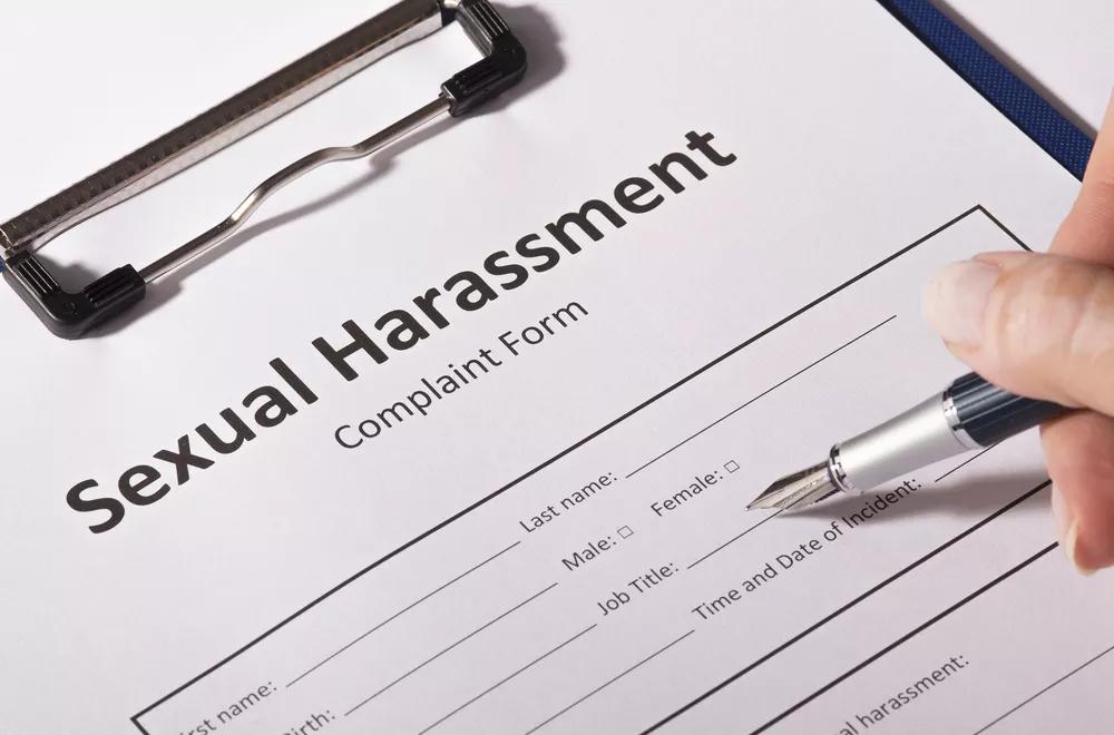 Dallas Therapists Say More Men Want To Talk About Appropriate Workplace Behavior