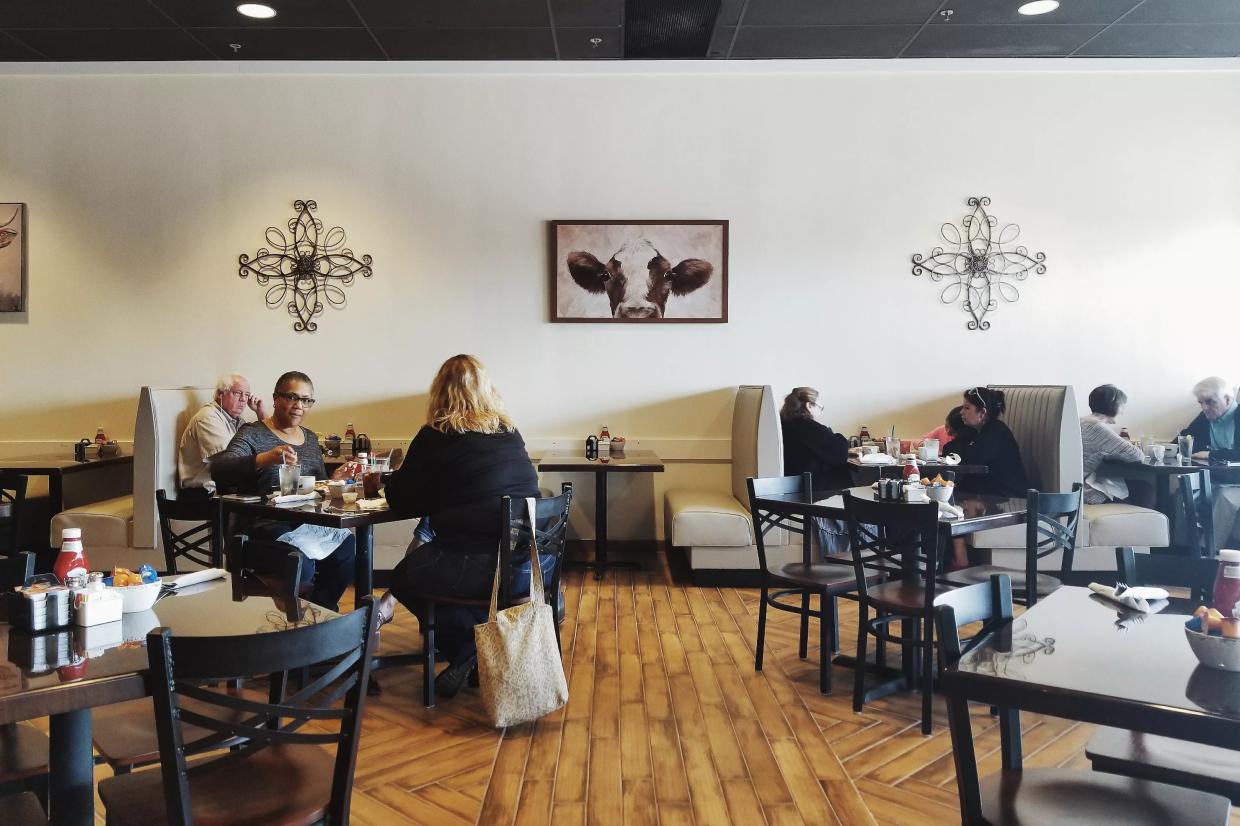 You Can Have Eggs Benedict and French Toast All Day at the New Eddie’s Diner in Plano