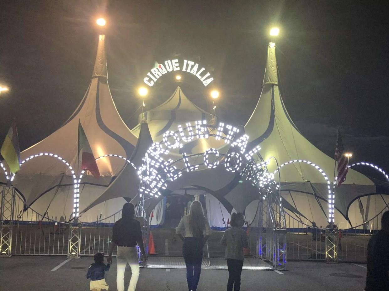 Don’t Head Into Cirque Italia’s Water Circus With Cirque du Soleil in Mind
