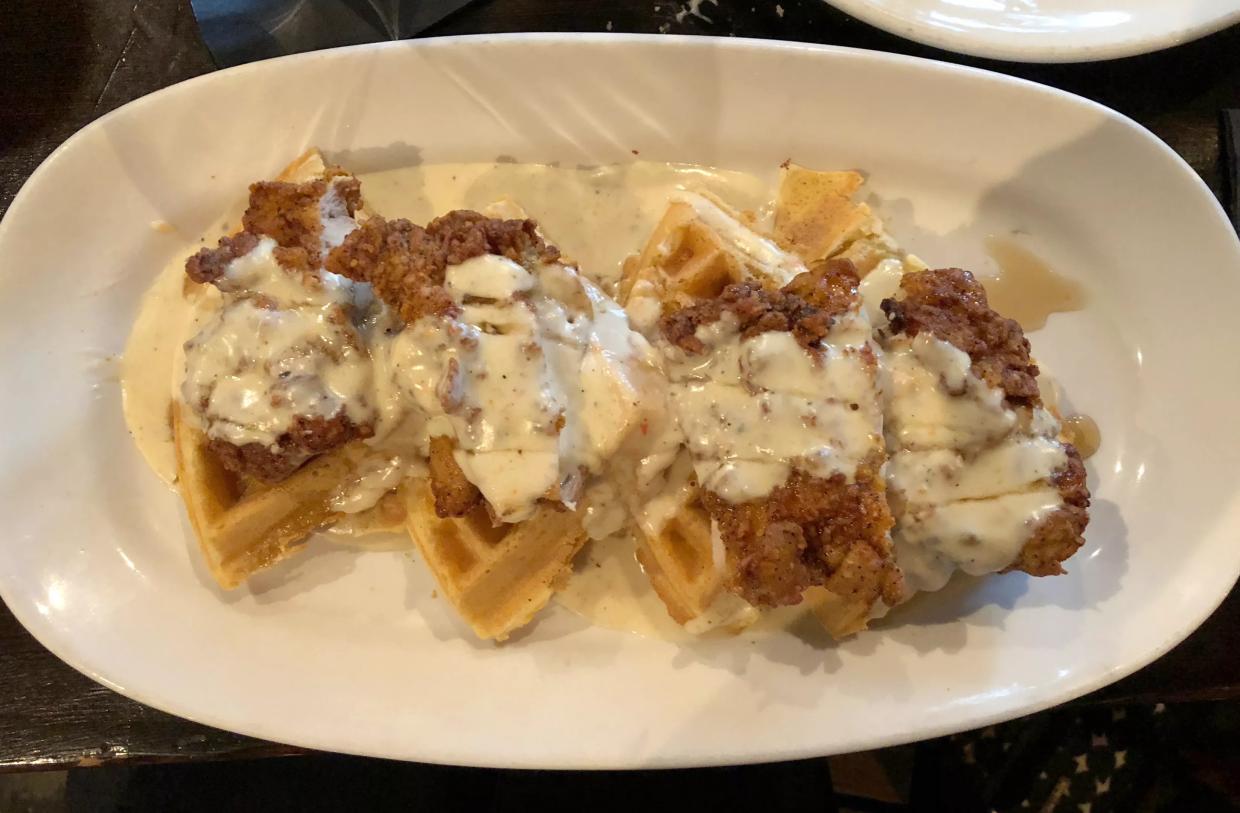 Henry’s Majestic’s Brunch Has Potential, But It Isn’t So Majestic Yet