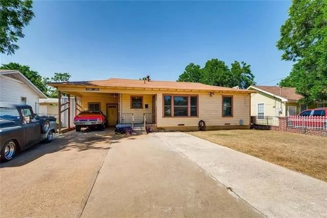 Stevie Ray Vaughan’s Childhood Home Goes up for Sale in Oak Cliff