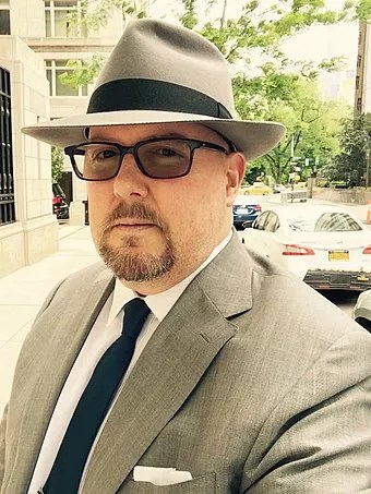 Meet The Private Investigator Who Cracks Down on Fraudulent Psychics