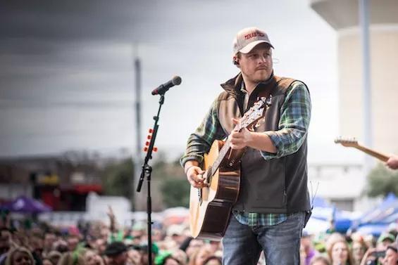 Music News: Travis Scott, Josh Abbott and Holiday Shows Pop Up on the Calendar