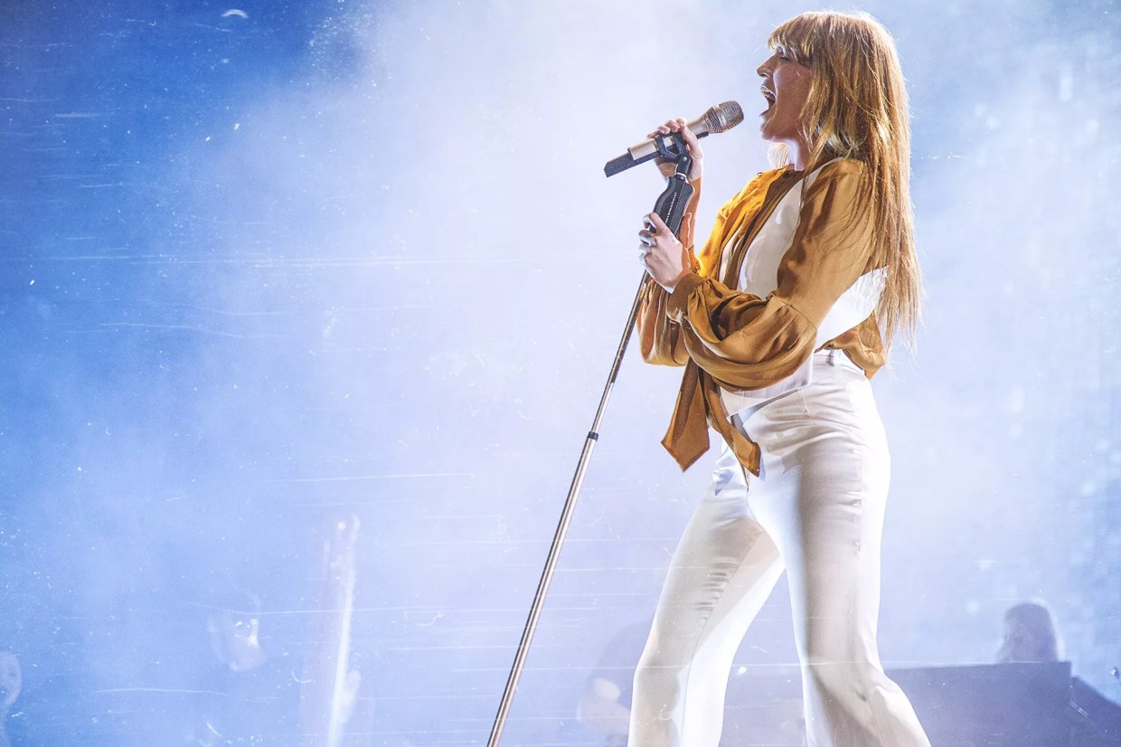 Florence + The Machine Gave Us a 2018 Concert Miracle Saturday Night