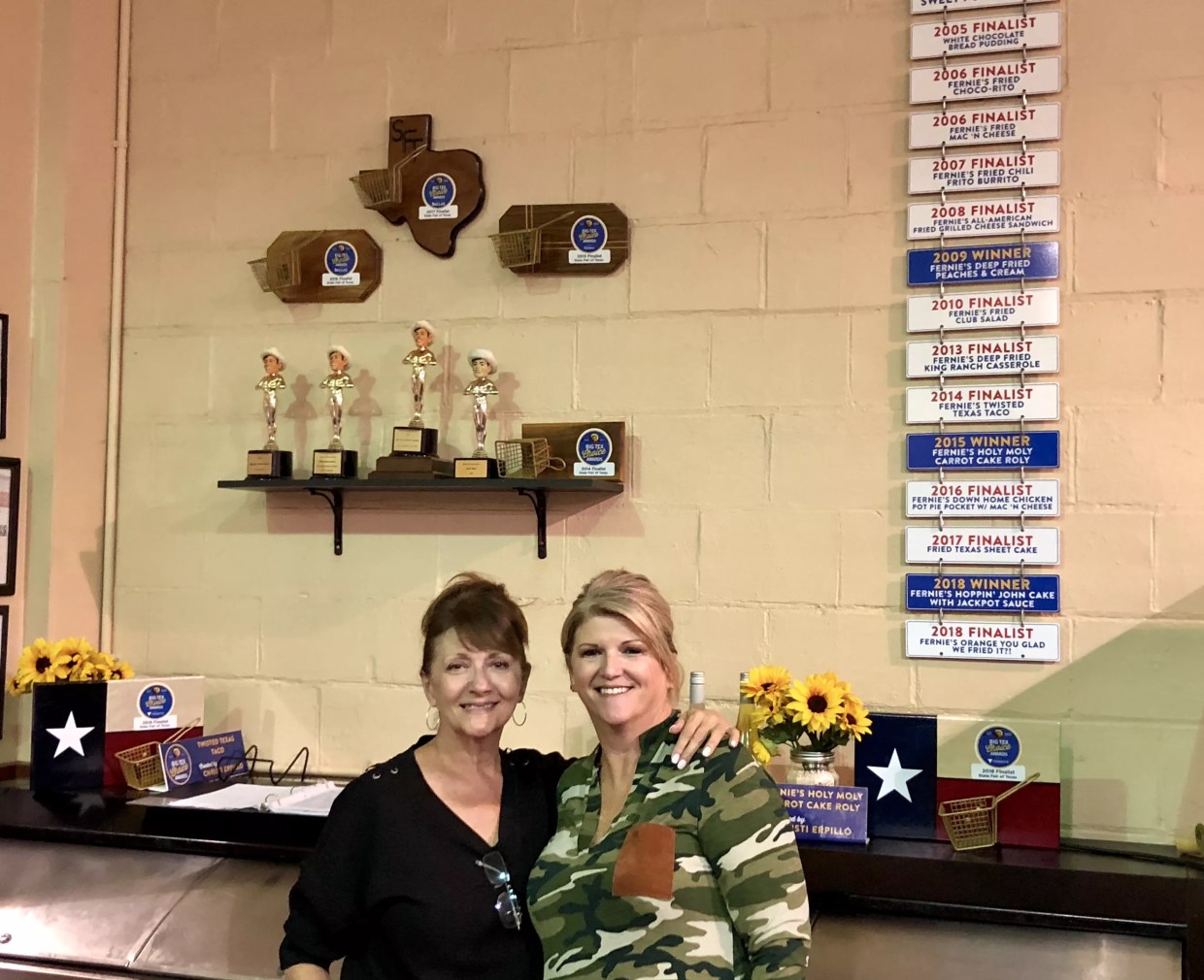 Meet the Female-Owned Concessionaire That’s the Most Decorated Food Stand at the Fair