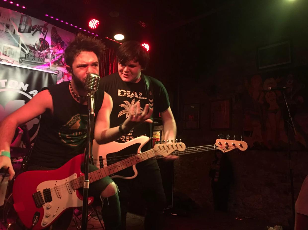 Houston and the Dirty Rats Want to Set a World Record