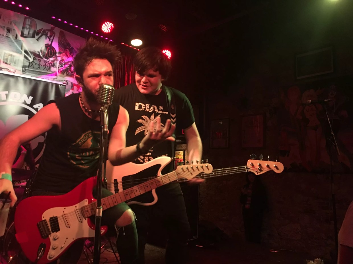 Houston and the Dirty Rats Want to Set a World Record