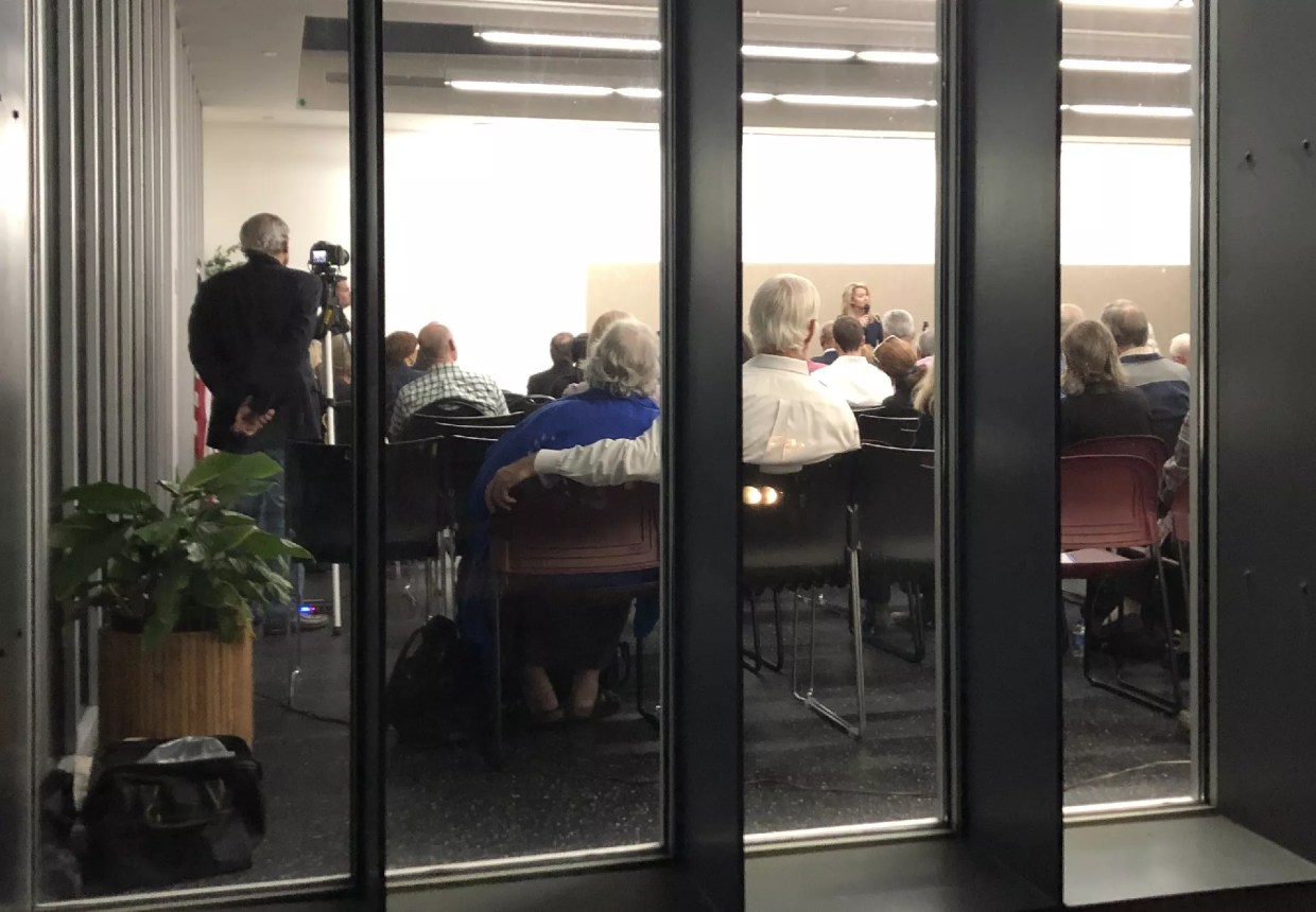 Whole Lot of Wriggling Going On at (White) Citizens Matter Mayoral Forum