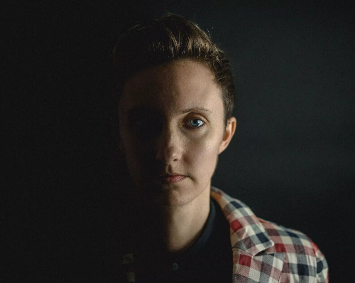 Fort Worth’s Rachel Gollay Seeks Release in Tension on New Album <i>The Edge of April</i>