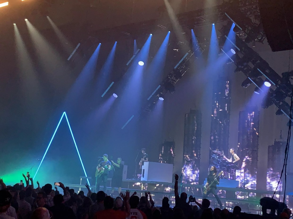 Third Eye Blind Played Irving on Friday, and Our Reviewers Had Opposite Opinions