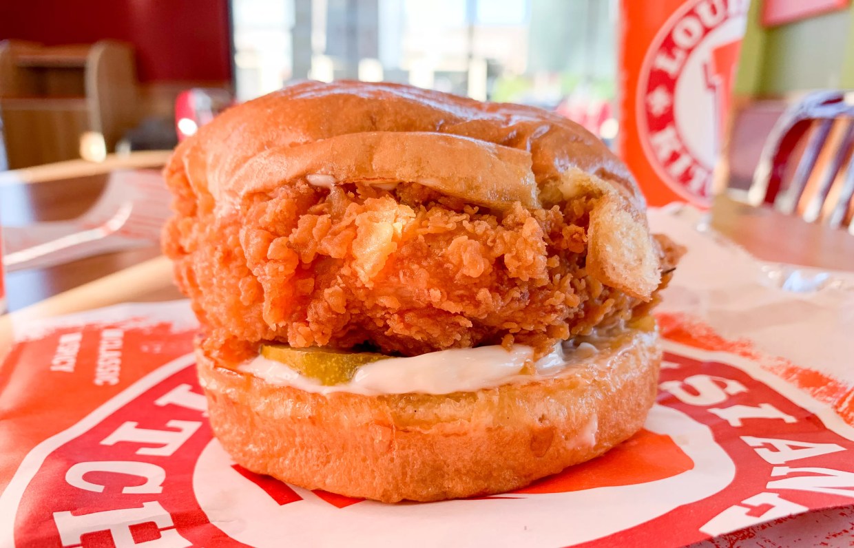 The New Chicken Sandwich at Popeyes Is a Game-Changer in the Fast-Food World