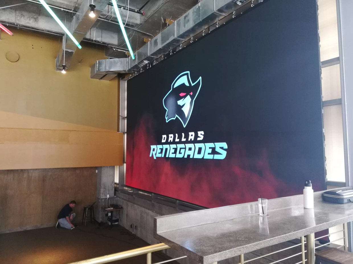 Oddsmaker Says Dallas Is the Favorite to Win Pro Football’s Next Championship