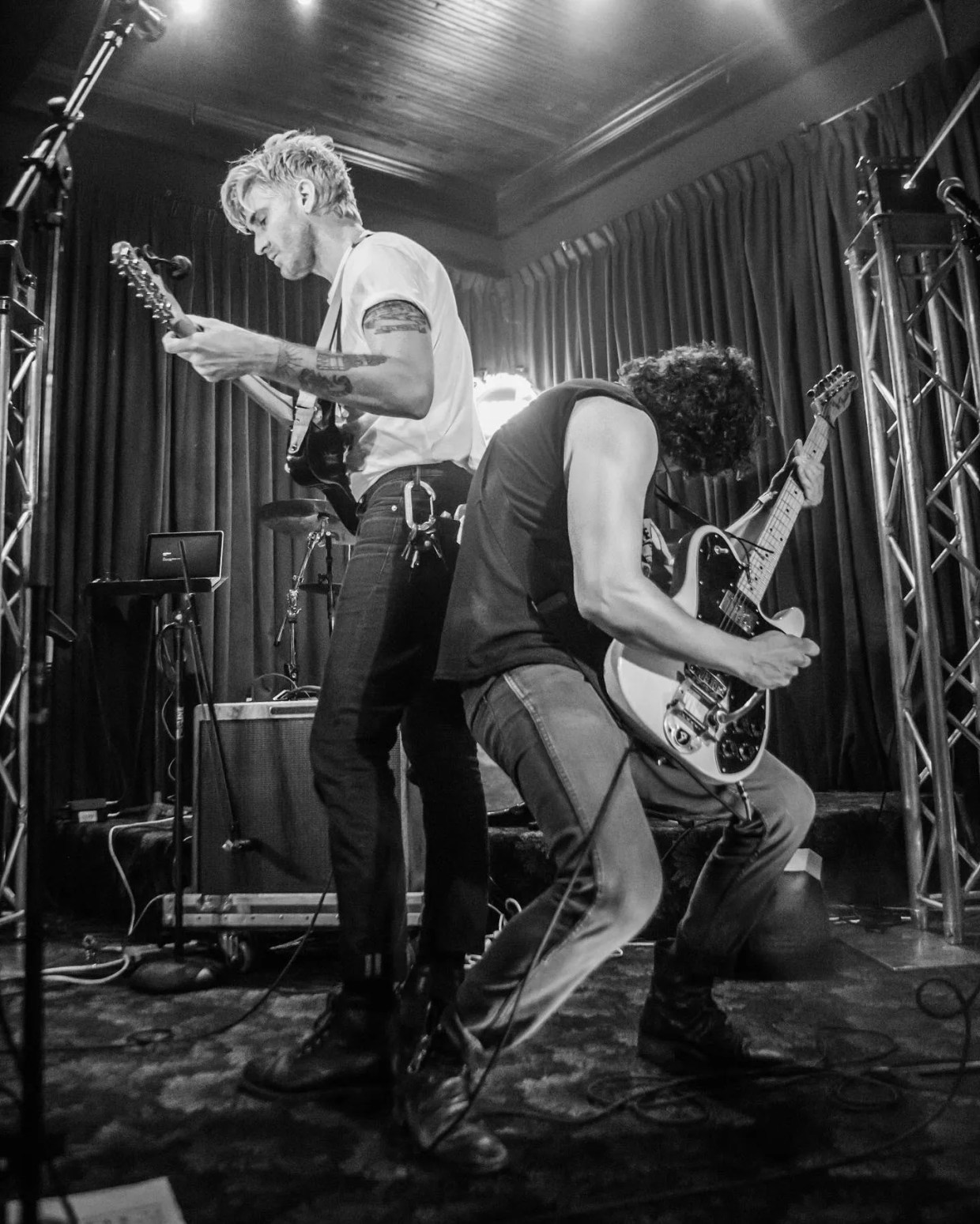 Punk Rockers Crystal Rippers Want to Bring Back the Early 2000s