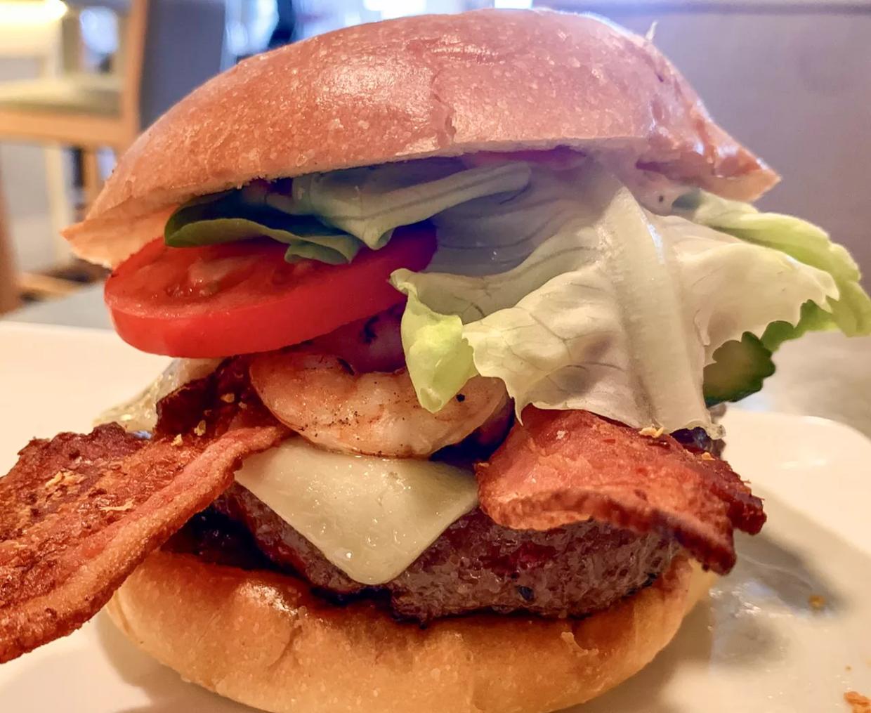 The Quietly Triumphant Yacht Club Burger at TJ’s Seafood Market
