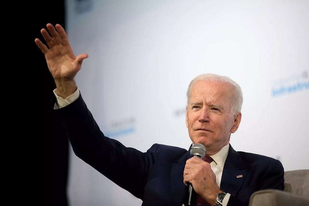 Biden Administration Extends Pause on Student Loan Repayments