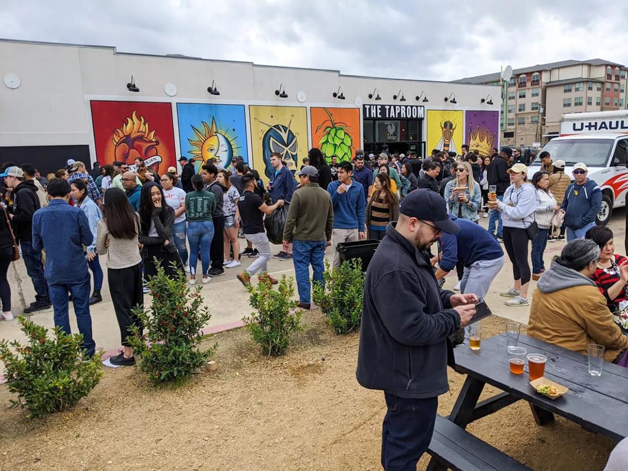 Dallas’ First Filipino Food Festival Draws Diners by the Thousands