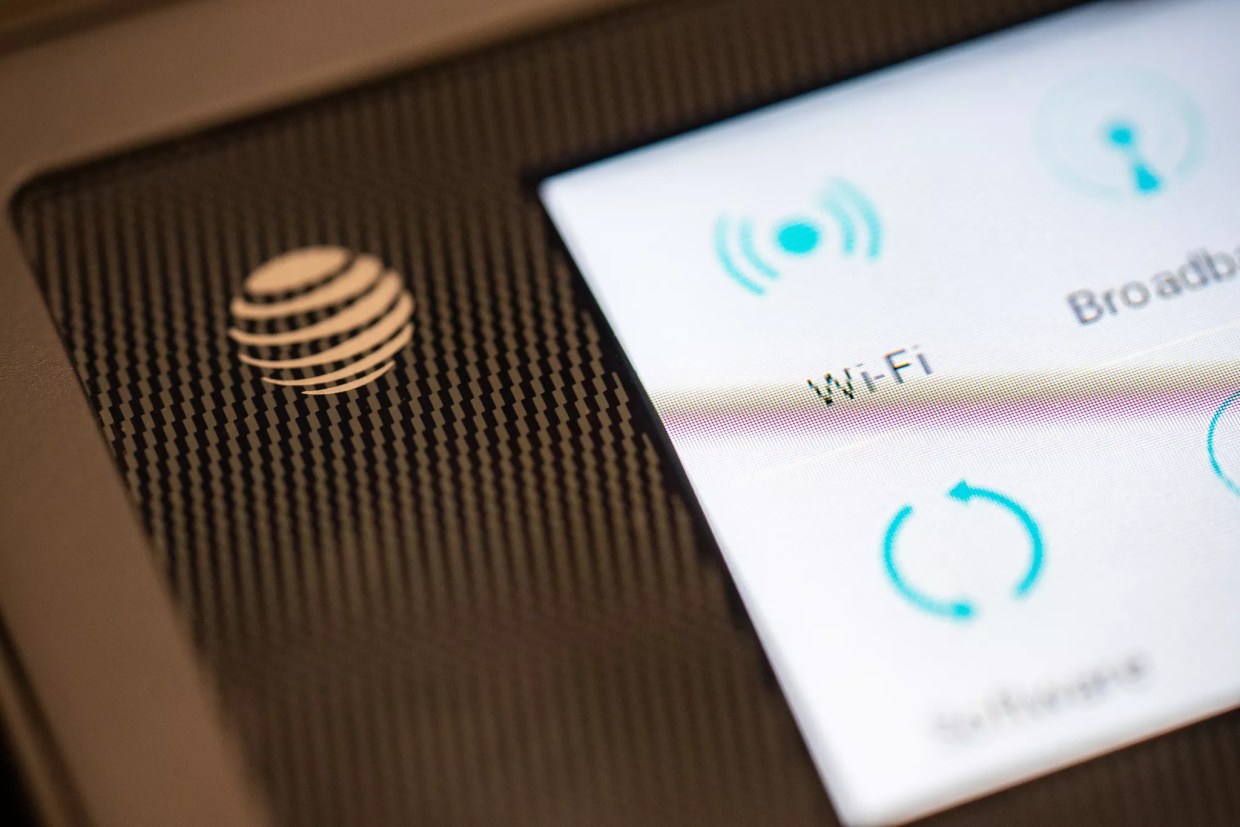 Dallas ISD’s Wi-Fi Hot Spots Are Coming but Could Be Weeks Away