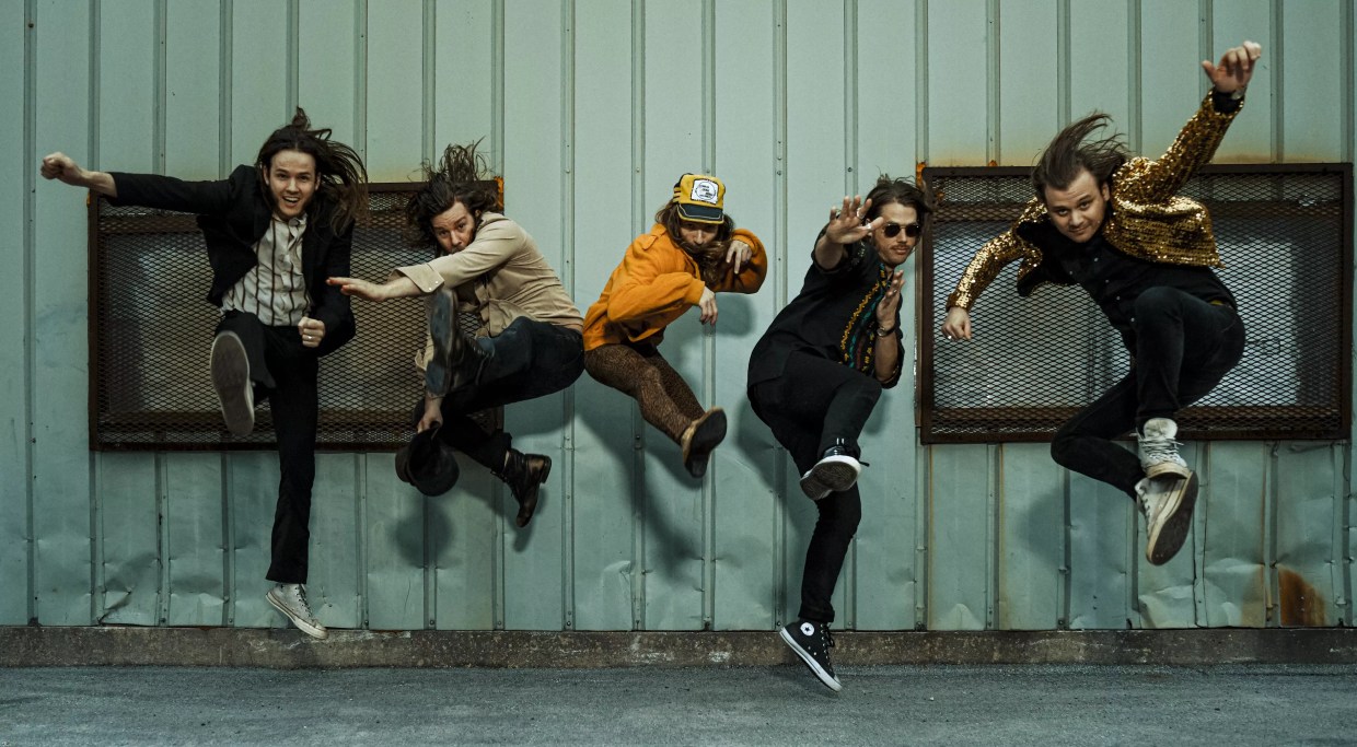 Garrett Owen and The Texas Gentlemen Release Two Twangy Texas Tunes