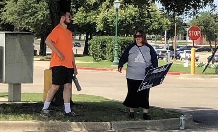 Anti-Mask Protesters Planned to Raid Irving Stores. 4 People Showed Up.