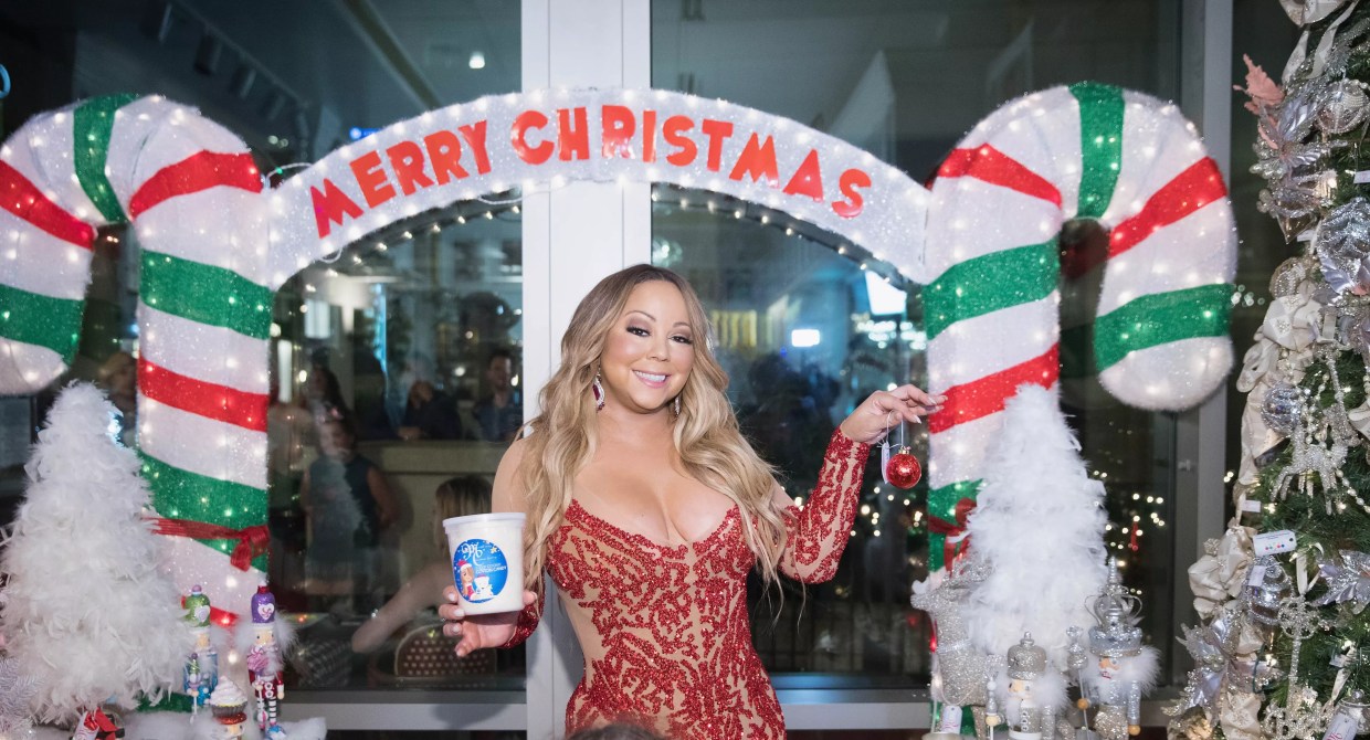A Dallas Bar’s Ban on Mariah Carey’s Christmas Song Starts a Holiday War