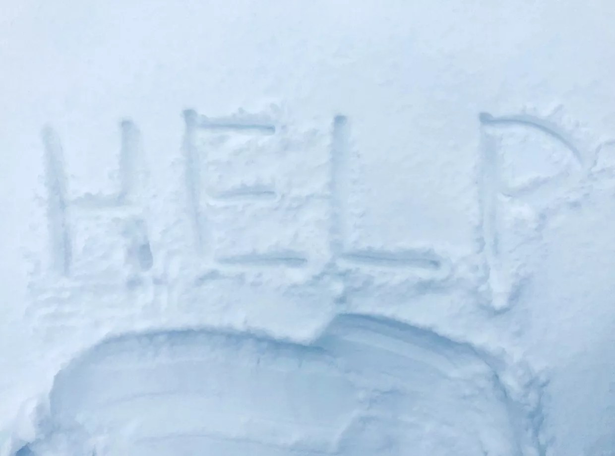 Dallas Residents Defy Winter Storm to Help Neighbors in Need