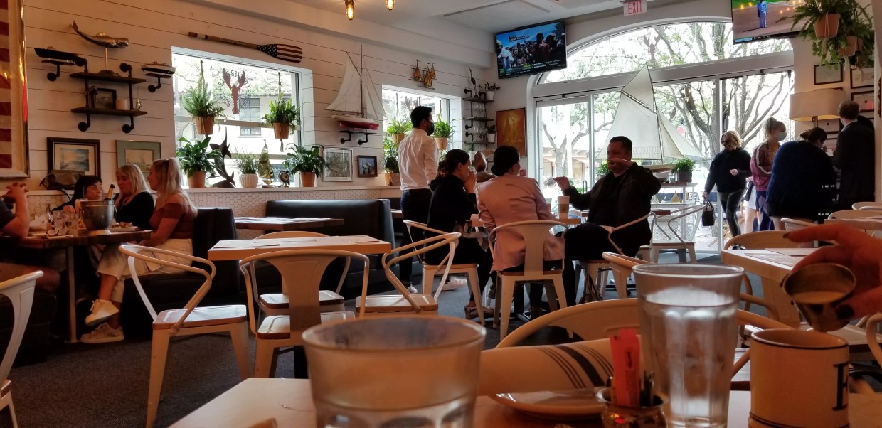 Yo Lobster’s Namesake Roll and Brunch Has Big Boss Vibes