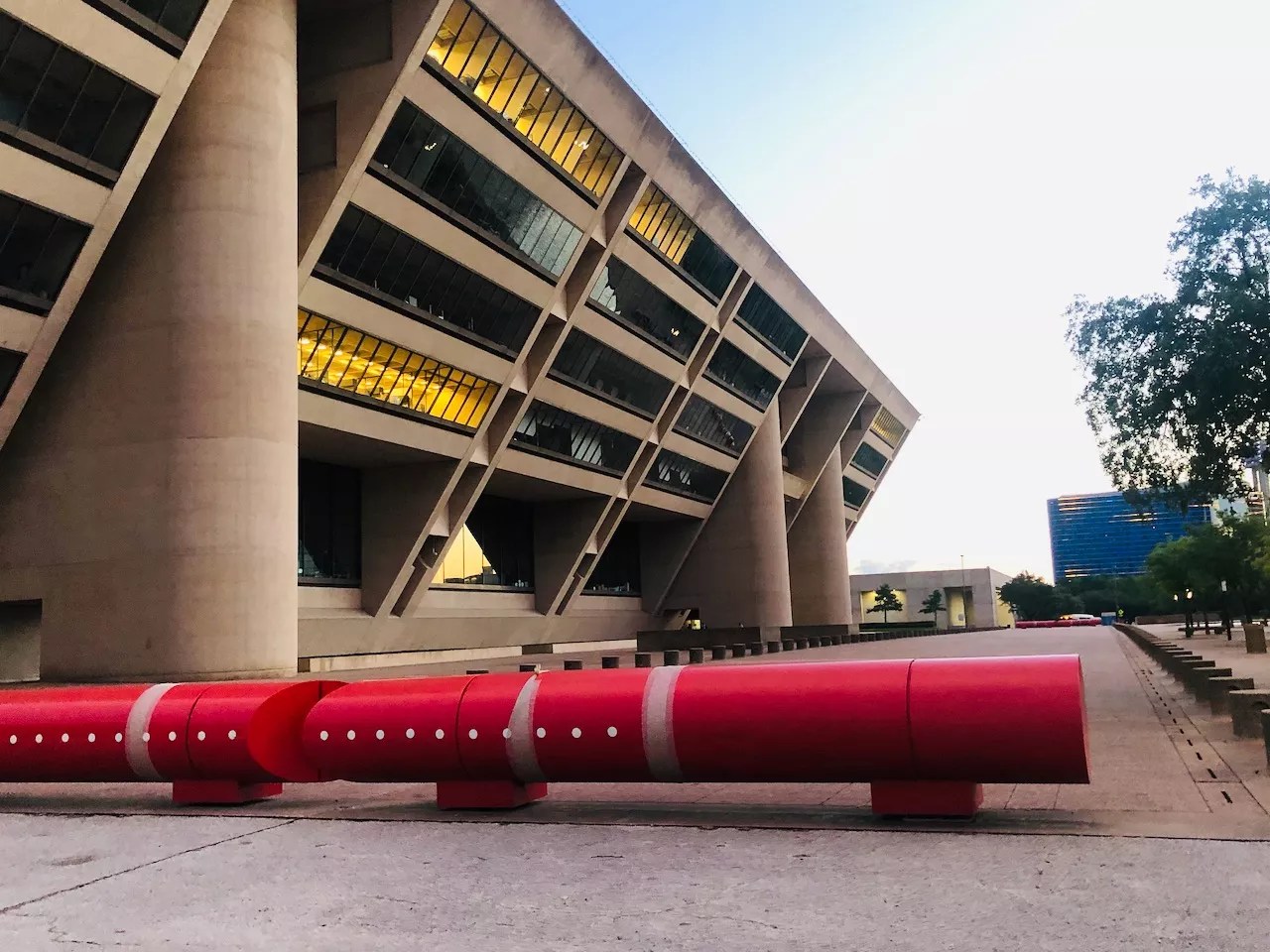 Dallas' iconic City Hall