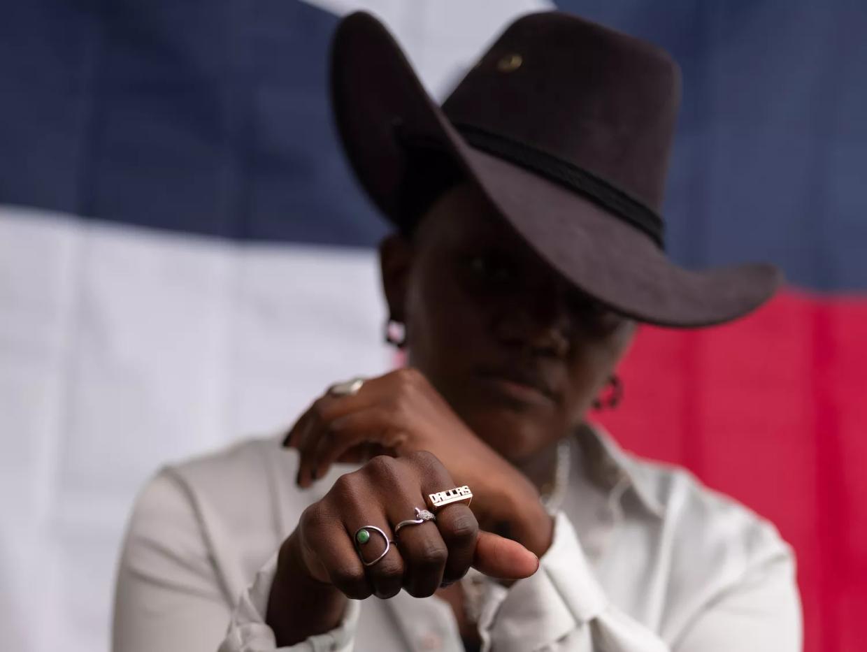 EB Rebel Wants Southern Hospitality and No Boxes