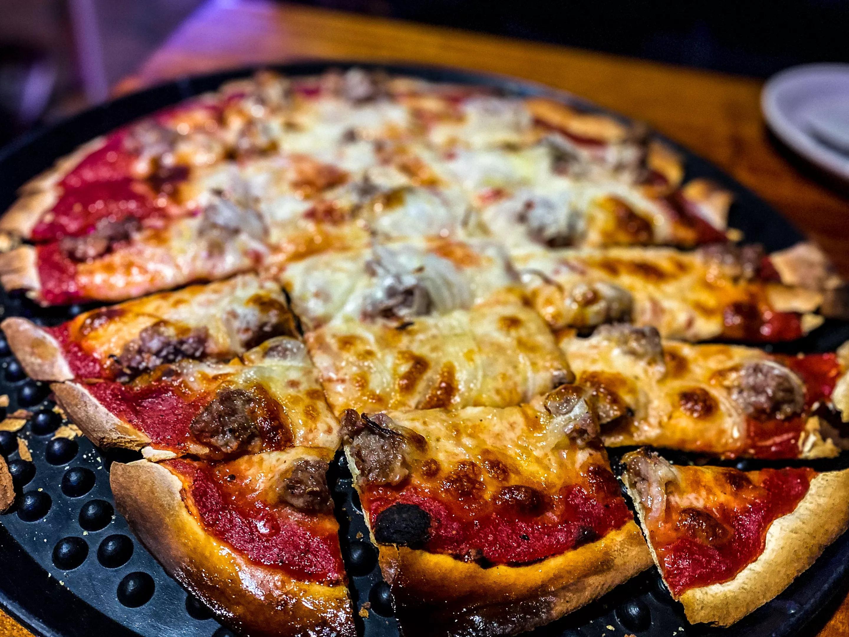 louie's pizza dallas