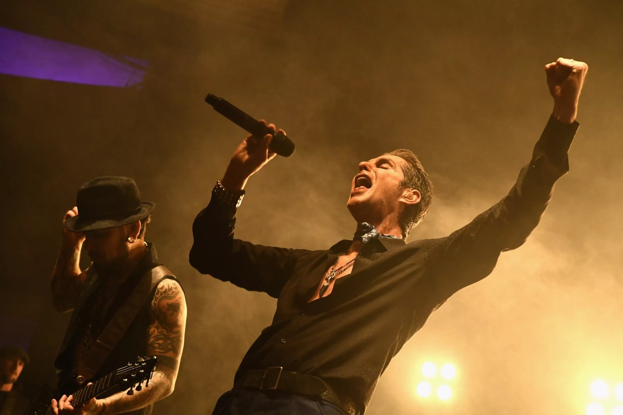 Perry Farrell Says Dave Navarro Pulled Out of Jane’s Addiction Tour Over Long COVID