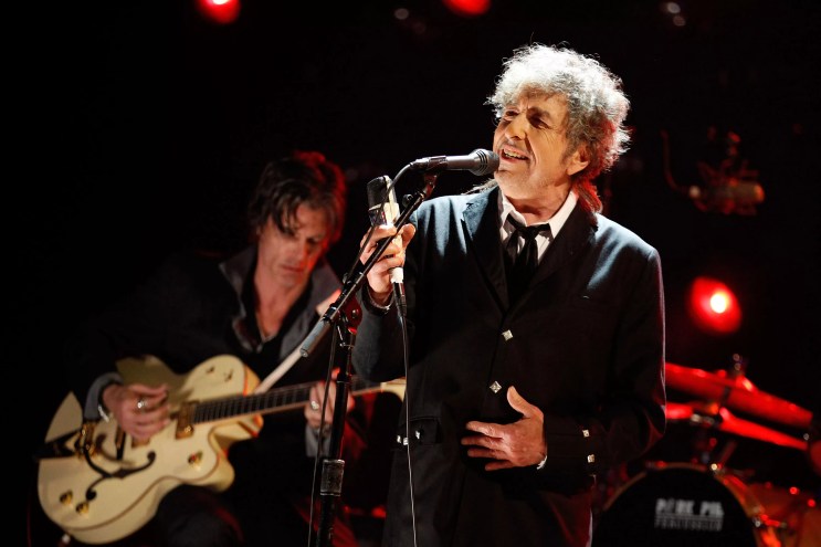 Bob Dylan performing in Los Angeles