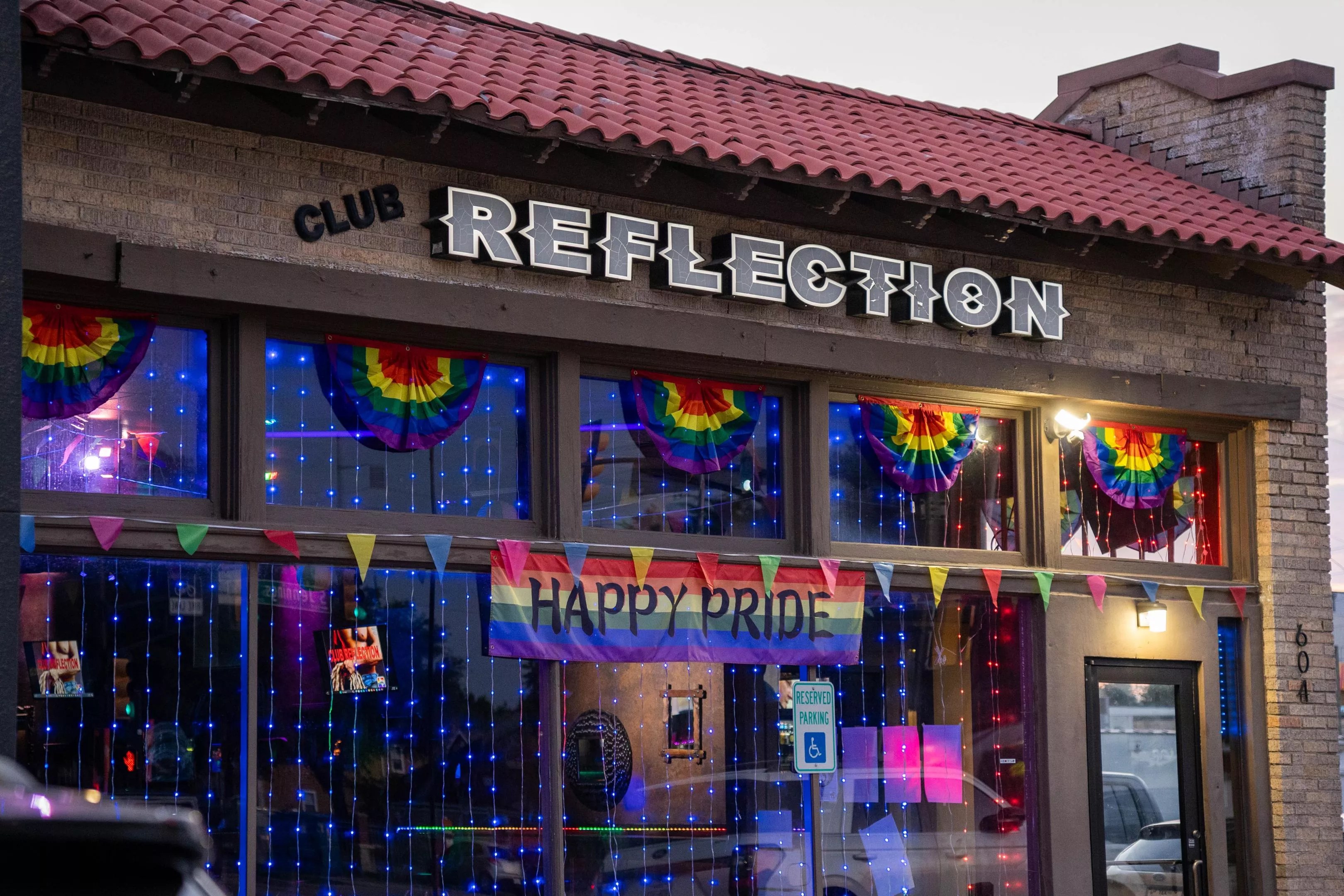 Club Reflection in Fort Worth exterior