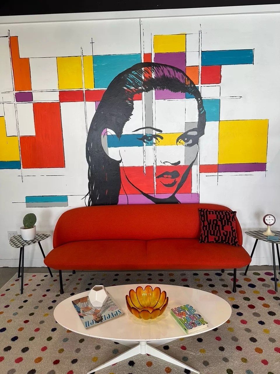 A Kate Moss mural at I Am Clothesminded Vintage in Richardson.