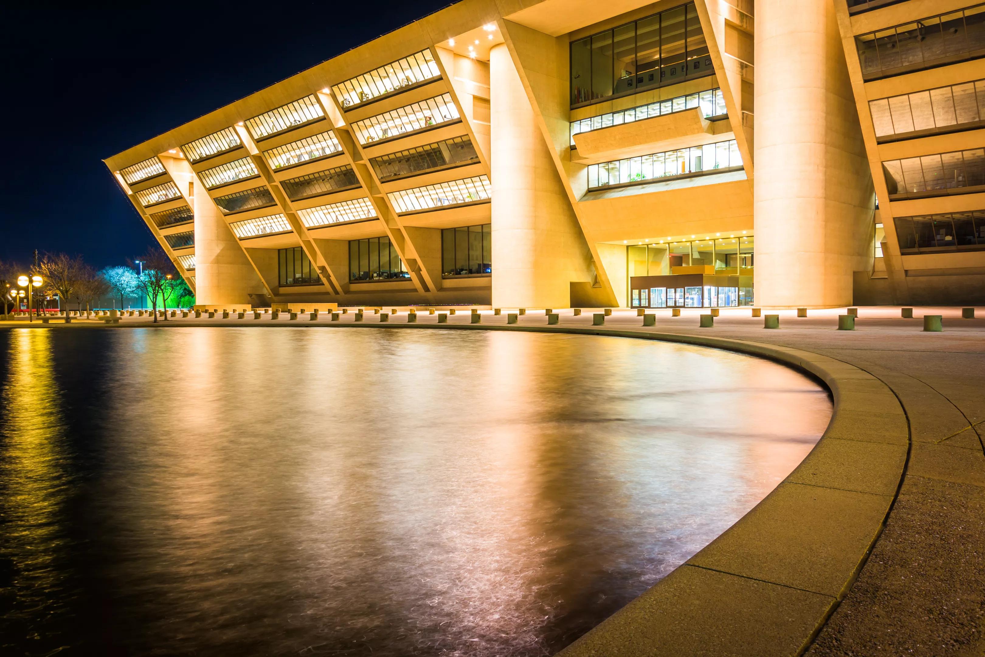dallas city hall